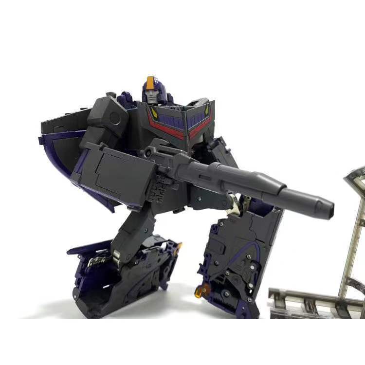 RP44 Triple Changer  Astrotrain