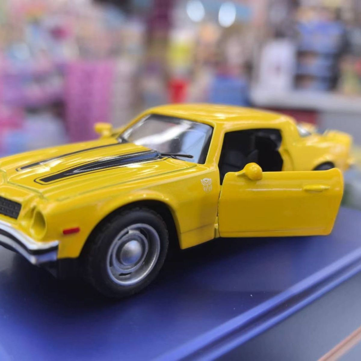 Transformers Alloy Car Bumblebee Optimus Prime Car Model Alloy Toy Children Swing Back Force