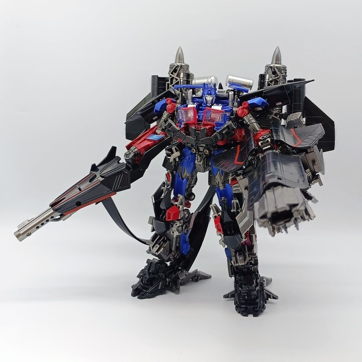 TW-1103  Jetfire & TW-1022 Optimus Prime
