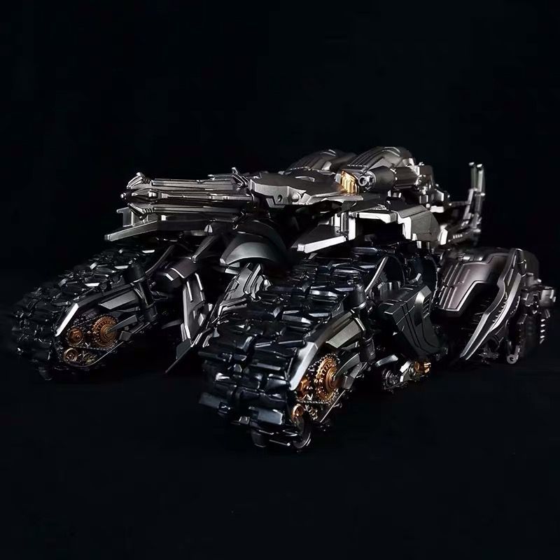 Enlarged alloy version of the LS-06 tank Megatron movie transforming toy model