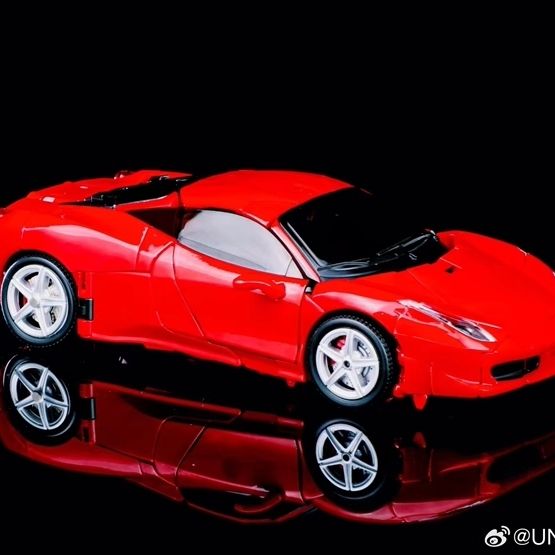 UT Dino UT-R06 movie version transforming toy robot Ferrari sports car Unique Toys Dino