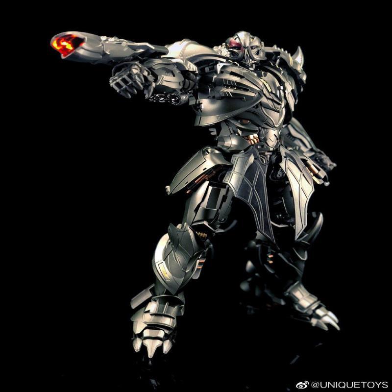 Unique Toys UT R-03 Movie 5 Transforming Toy Knight  Megatron Model