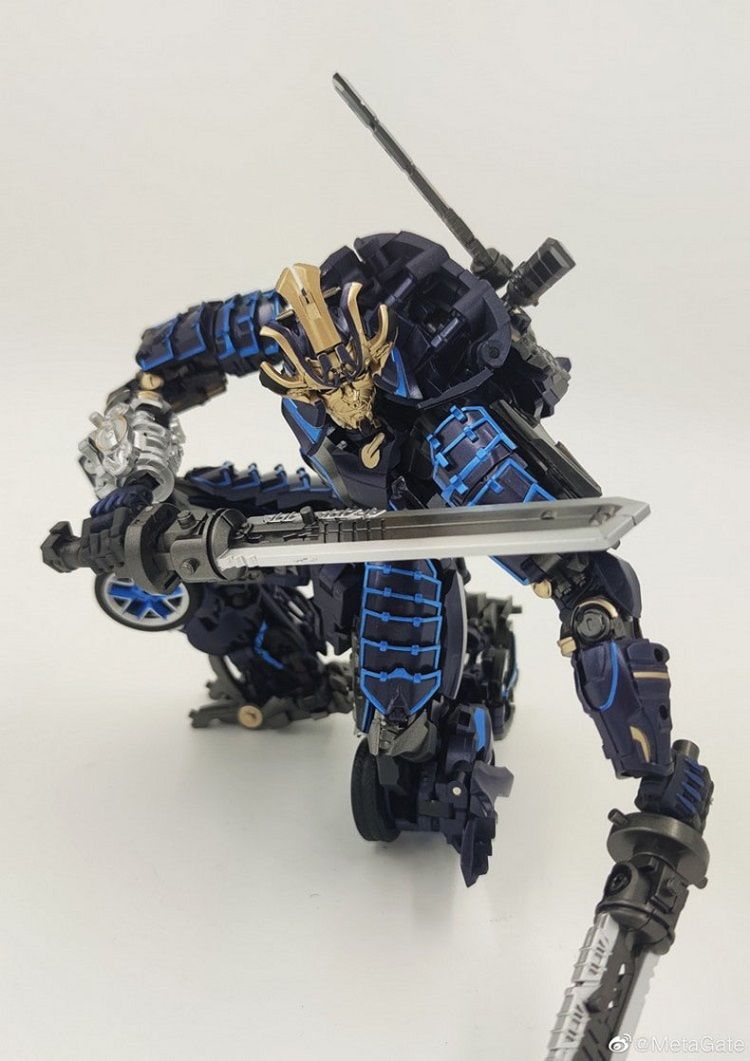 J01 Transforming Toy Triple Transformation Warrior Drift Model Car Airplane