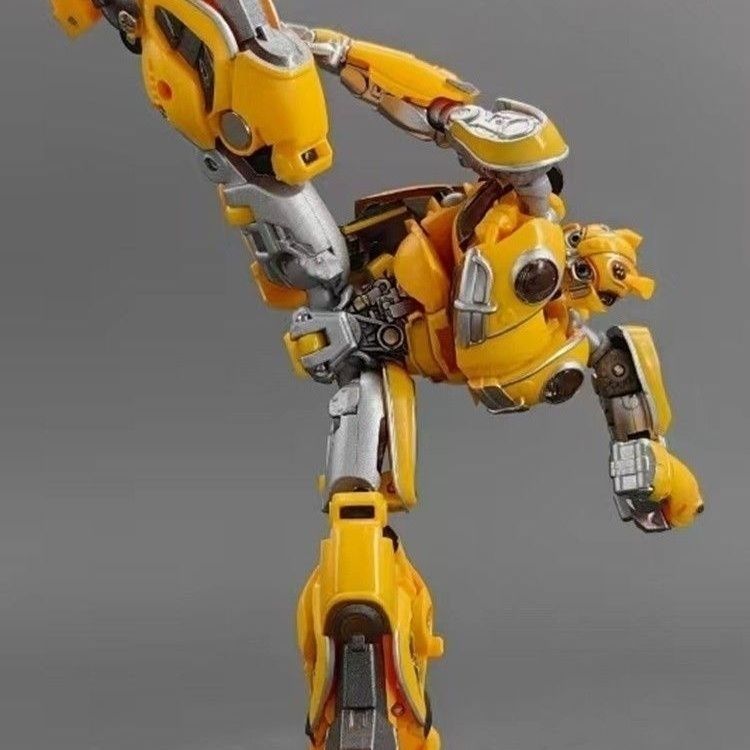 DT-01 Bumblebee DT-01 Beetle Transformers Bumblebee small-scale transforming toy model