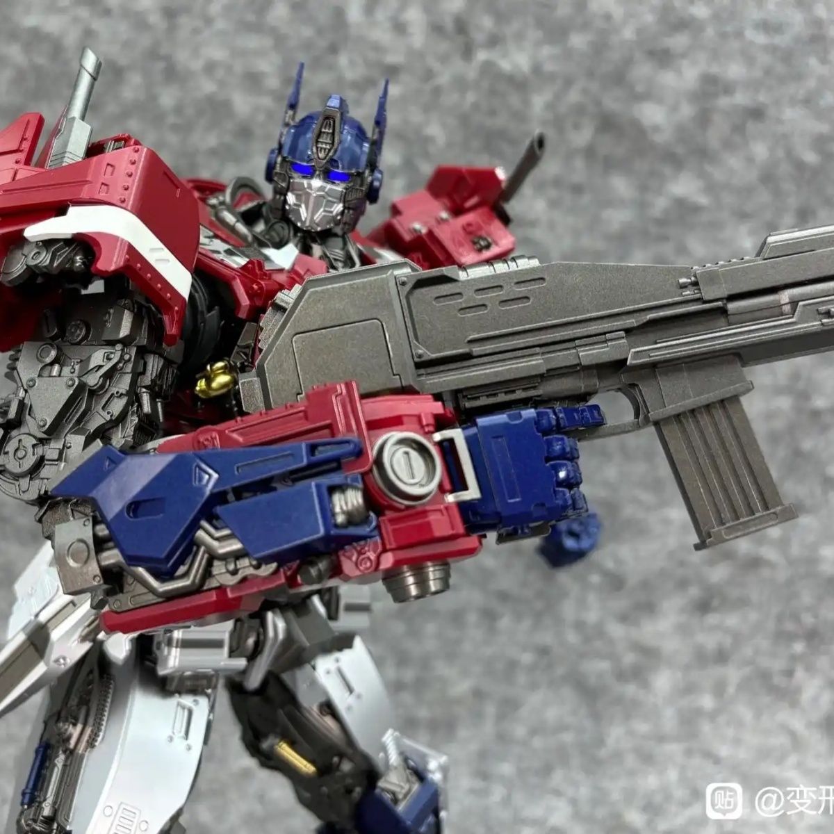 MD-001 Gaiden Pillar Upgraded Optimus Leader Alloy Finished Immutable DLX Ratio