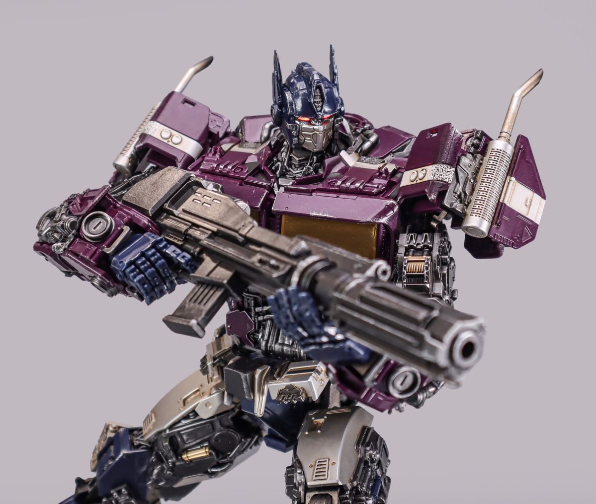 MM01 Optimus Prime 4 colors deformable toy model with alloy skeleton