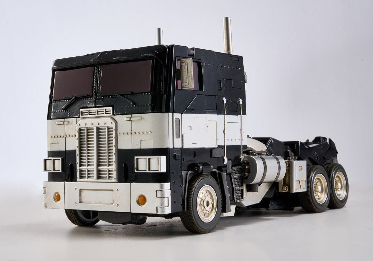 MM01 Optimus Prime 4 colors deformable toy model with alloy skeleton
