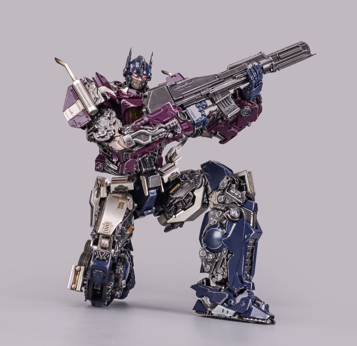 MM01 Optimus Prime 4 colors deformable toy model with alloy skeleton